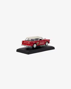 Машинка литая коллекционная Die-сast модель по лицензии Coca-Cola 1955 Chevy Bel Air Nomad, масштаб  — 2