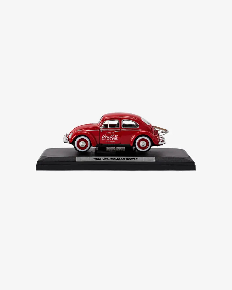MOTOR CITY CLASSICS — Машинка литая коллекционная Die-сast модель по лицензии Coca-Cola 1966 Volkswagen Beetle (Decklid Ra